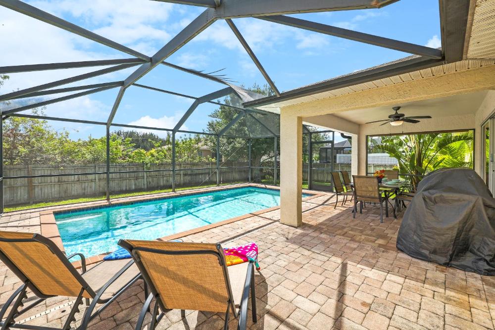 Family vacation, heated pool, wake up to enjoy the sunrise - Villa Pine Island
